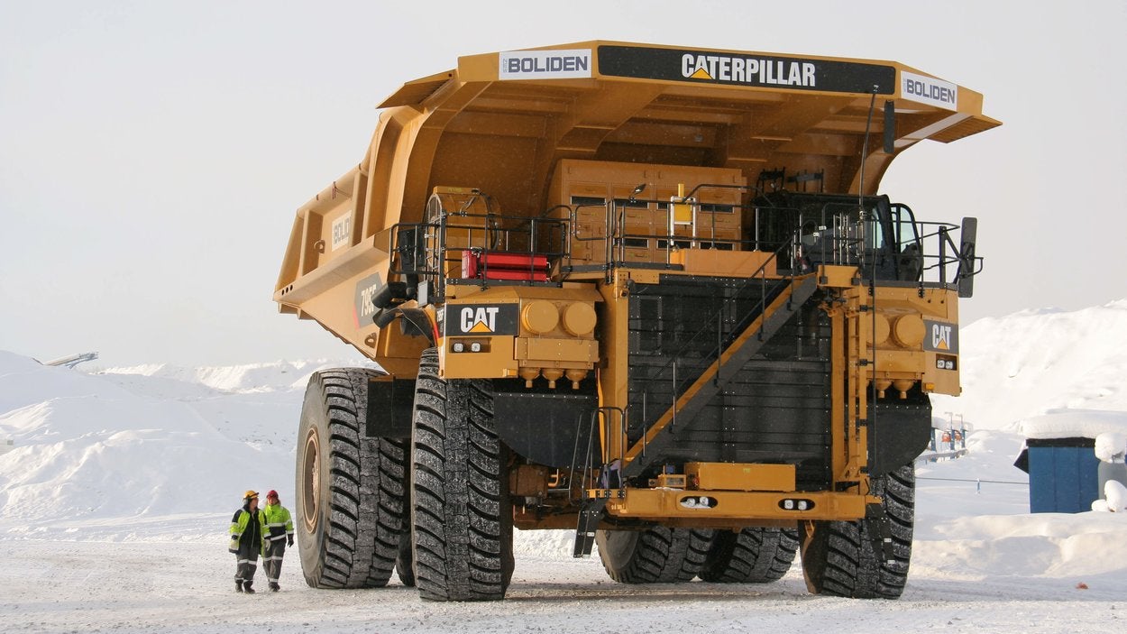 Caterpillar-Electric-Truck-1