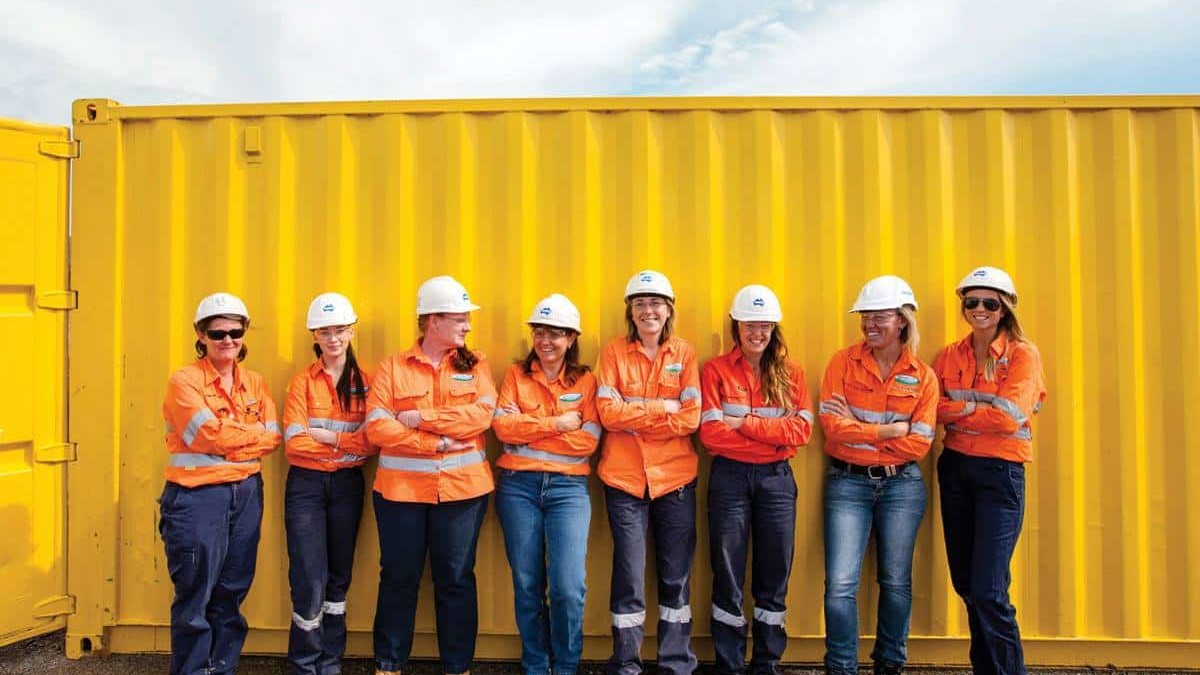 grt-women-mining-image-banner