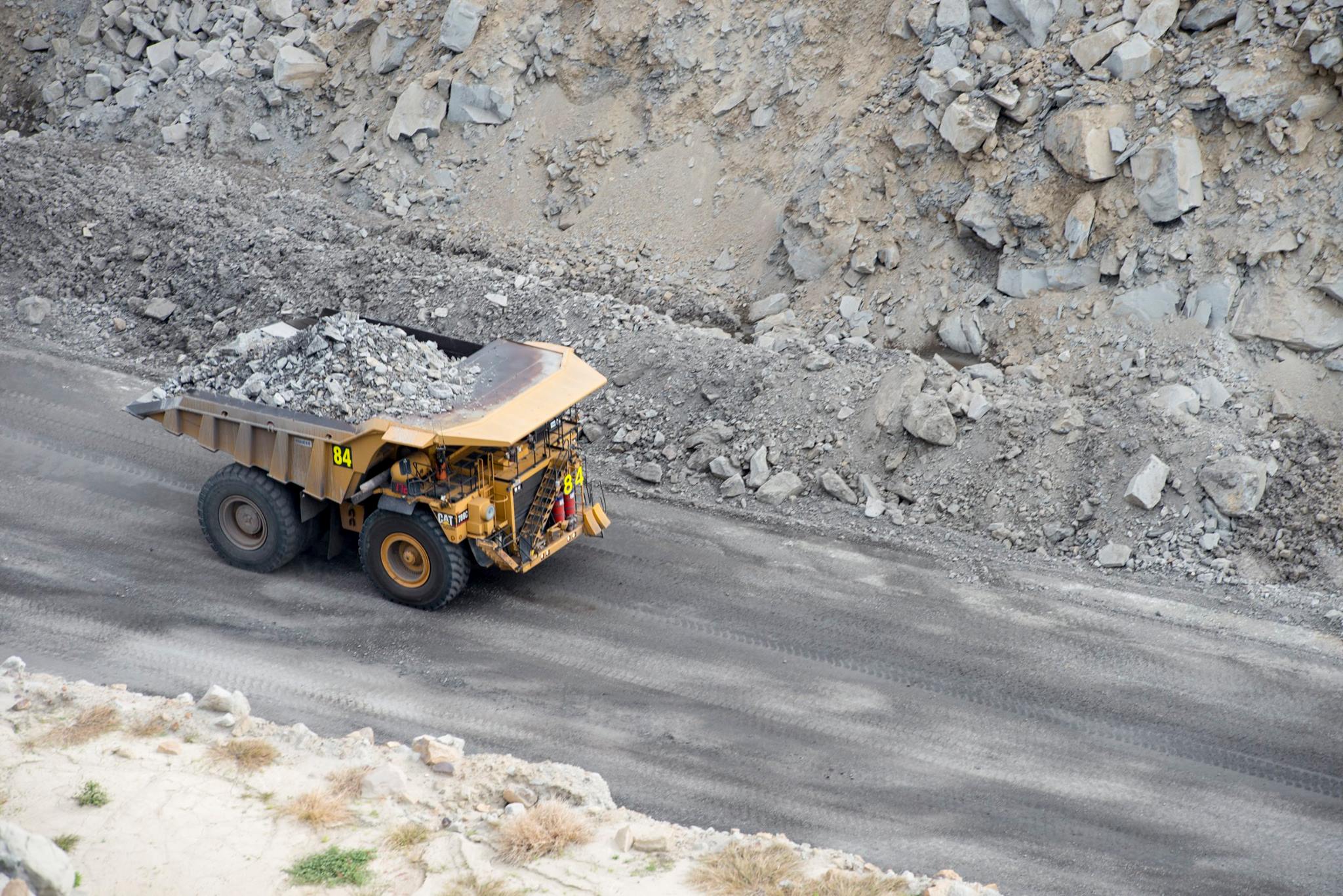 Global Road Technology keeps mine dust suppression supply chain open