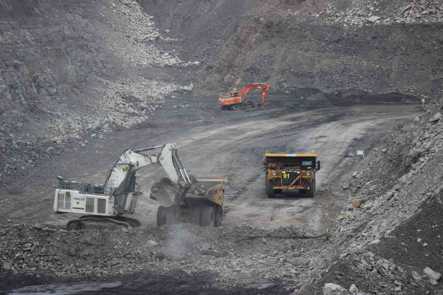 future-of-mining-is-the-world-ready-to-quit-coal-mining