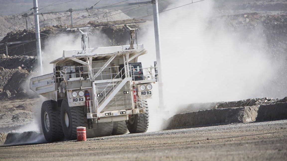 how-to-reduce-dust-on-trolley-assisted-haul-roads